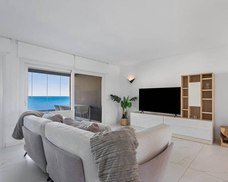 2 soveværelse Lejlighed til salg i Punta Prima - € 765.000 (Ref: 9996058)