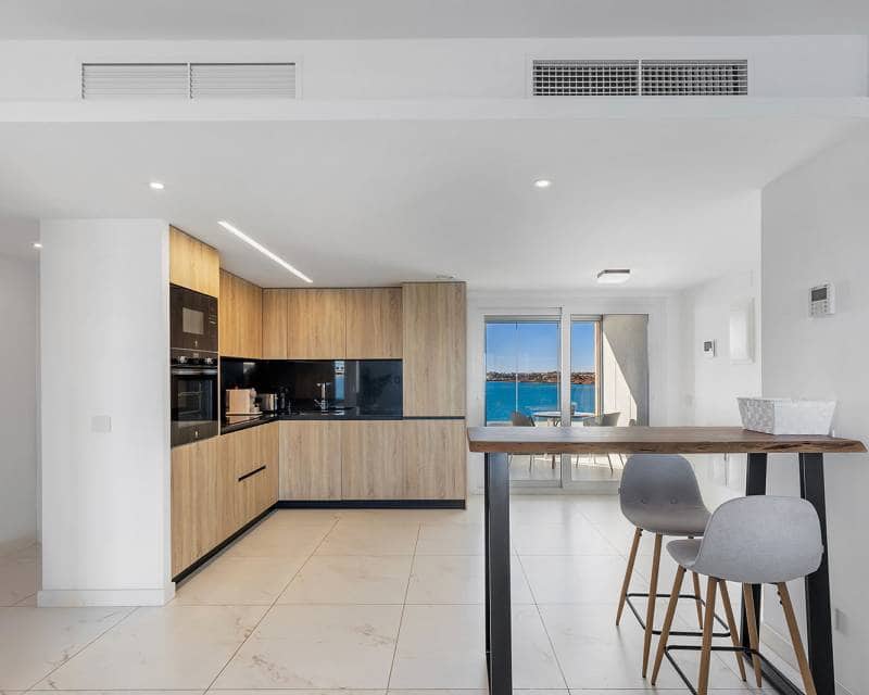 2 soveværelse Lejlighed til salg i Punta Prima - € 765.000 (Ref: 9996058)