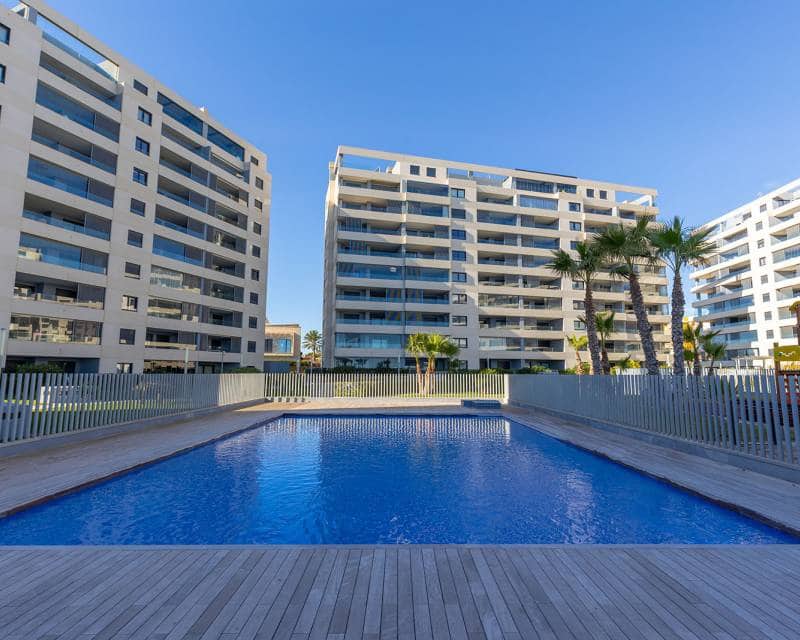2 soveværelse Lejlighed til salg i Punta Prima - € 765.000 (Ref: 9996058)