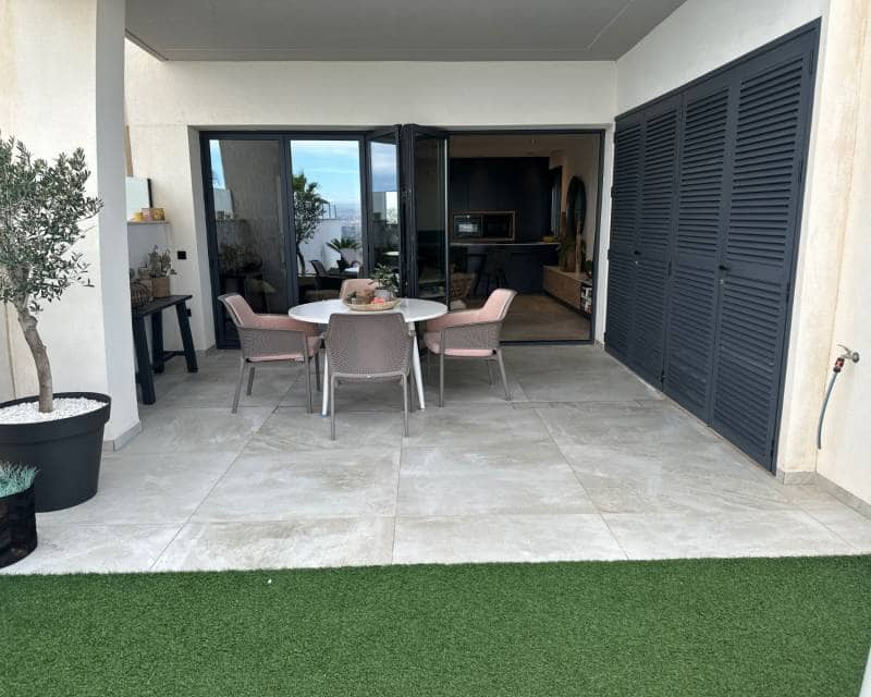 2 soveværelse Lejlighed til salg i Ciudad Quesada med swimmingpool - € 399.000 (Ref: 9996059)