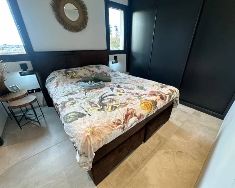 2 soveværelse Lejlighed til salg i Ciudad Quesada med swimmingpool - € 399.000 (Ref: 9996059)