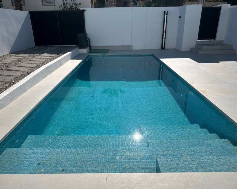 4 bedroom Villa for sale in Ciudad Quesada with pool - € 595,000 (Ref: 9996060)