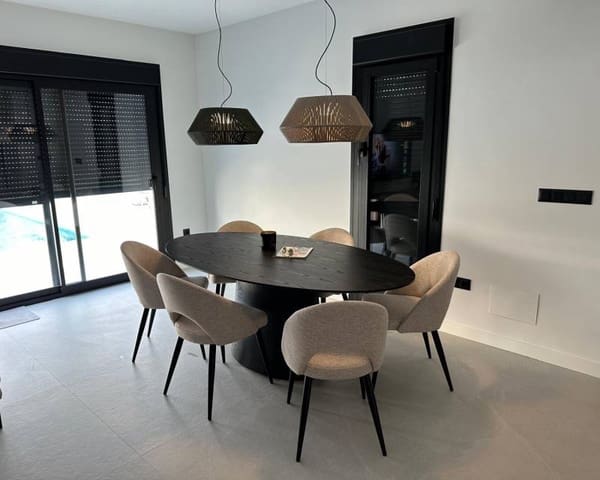 4 makuuhuone Huvila myytävänä paikassa Ciudad Quesada, Rojales mukana uima-altaan - 595 000 € (Ref: 9996060)