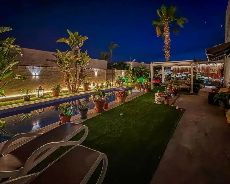 2 bedroom Villa for sale in Torrevieja with pool - € 465,000 (Ref: 9996245)