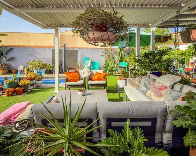 2 bedroom Villa for sale in Torrevieja with pool - € 465,000 (Ref: 9996245)
