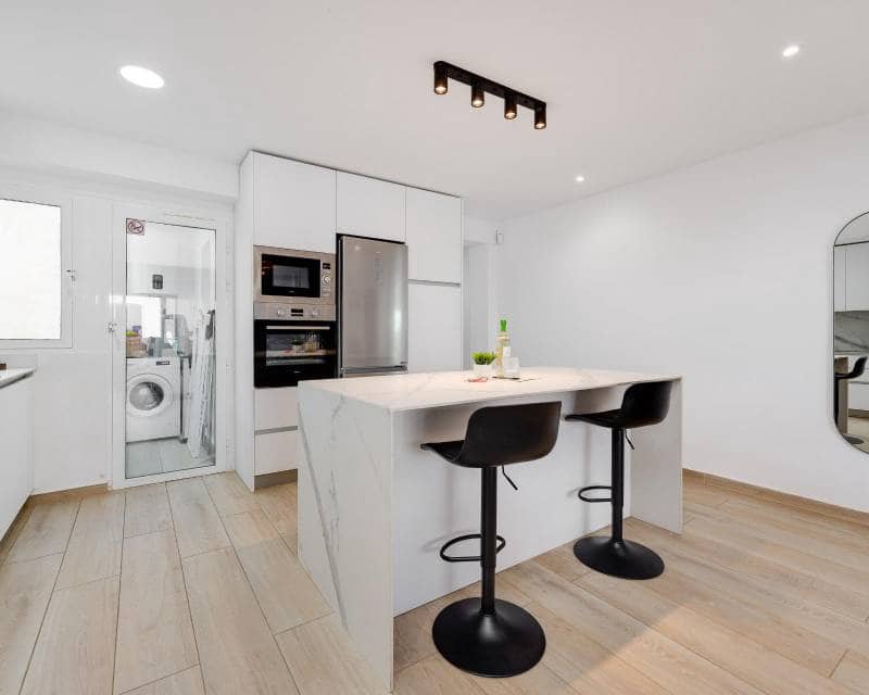 3 makuuhuone Huoneisto myytävänä paikassa Torrevieja - 220 000 € (Ref: 9996246)