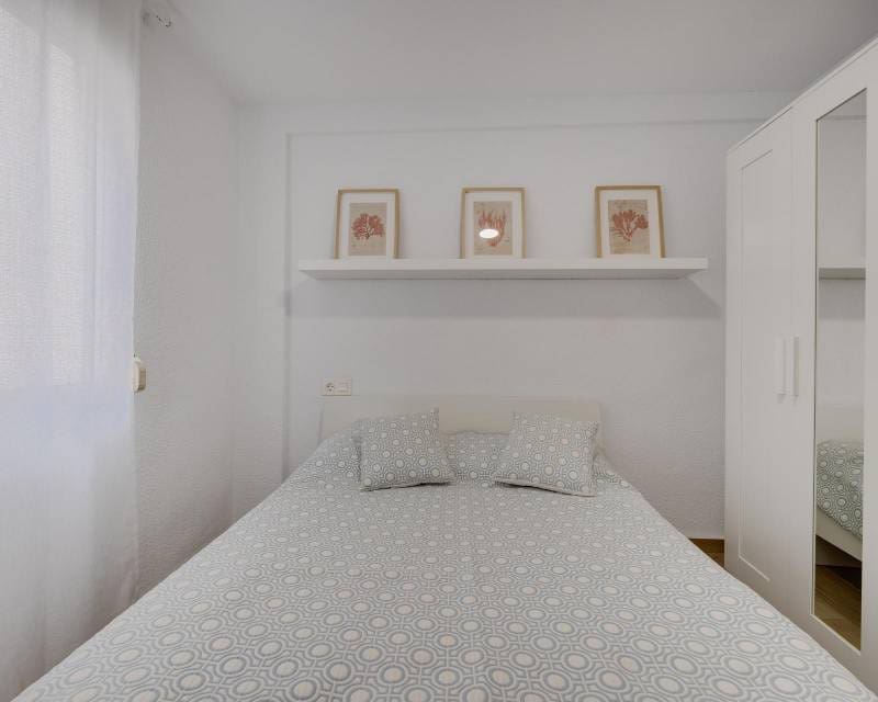 3 makuuhuone Huoneisto myytävänä paikassa Torrevieja - 220 000 € (Ref: 9996246)