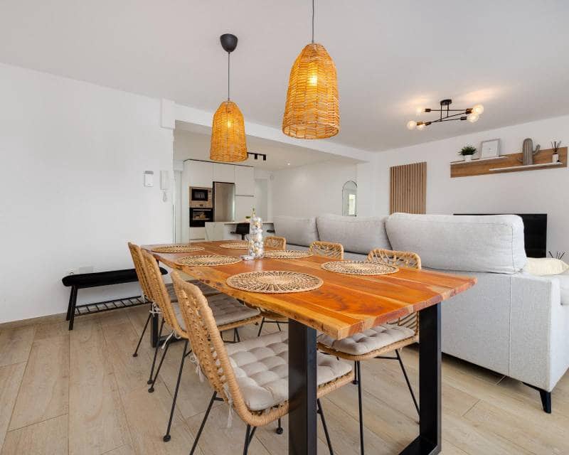 3 makuuhuone Huoneisto myytävänä paikassa Torrevieja - 220 000 € (Ref: 9996246)