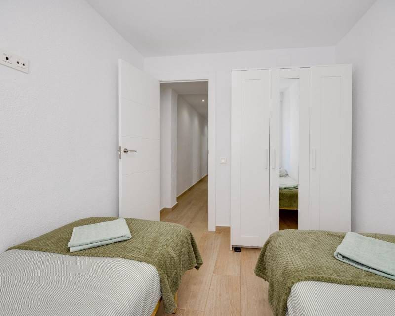 3 makuuhuone Huoneisto myytävänä paikassa Torrevieja - 220 000 € (Ref: 9996246)