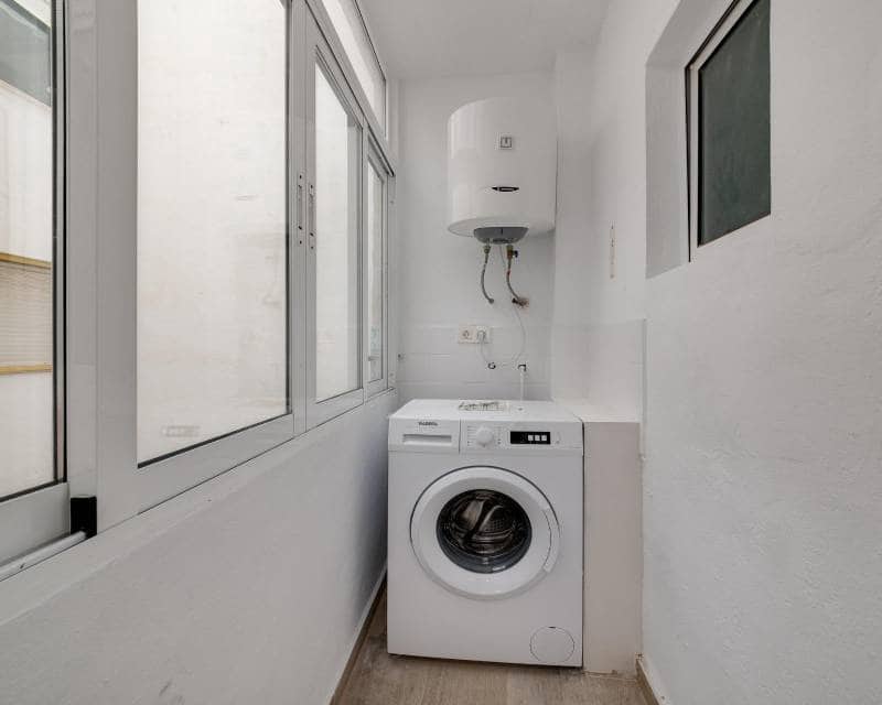 3 makuuhuone Huoneisto myytävänä paikassa Torrevieja - 220 000 € (Ref: 9996246)