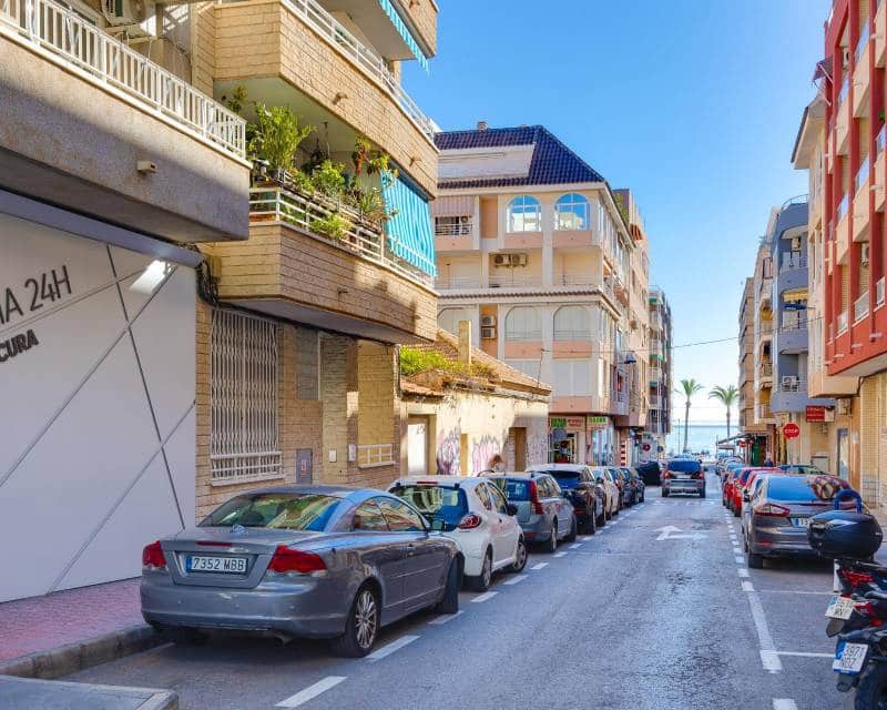 3 makuuhuone Huoneisto myytävänä paikassa Torrevieja - 220 000 € (Ref: 9996246)