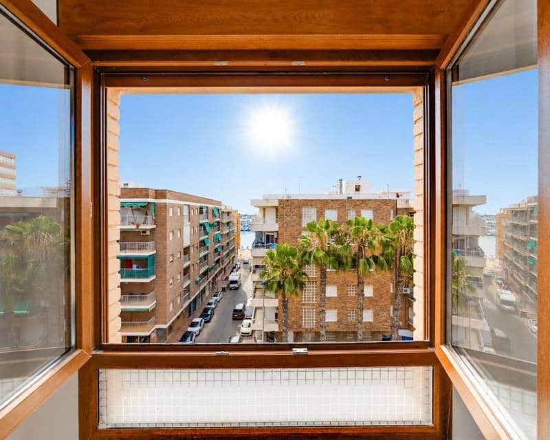 3 Zimmer Penthouse zu verkaufen in Torrevieja - 225.000 € (Ref: 9996247)
