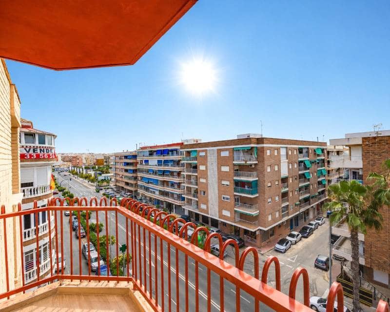 3 Zimmer Penthouse zu verkaufen in Torrevieja - 225.000 € (Ref: 9996247)