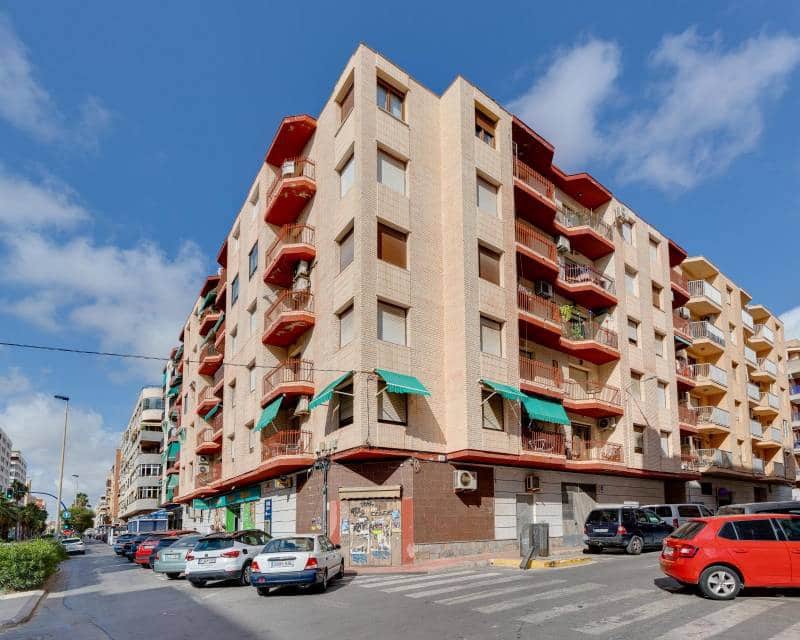3 Zimmer Penthouse zu verkaufen in Torrevieja - 225.000 € (Ref: 9996247)