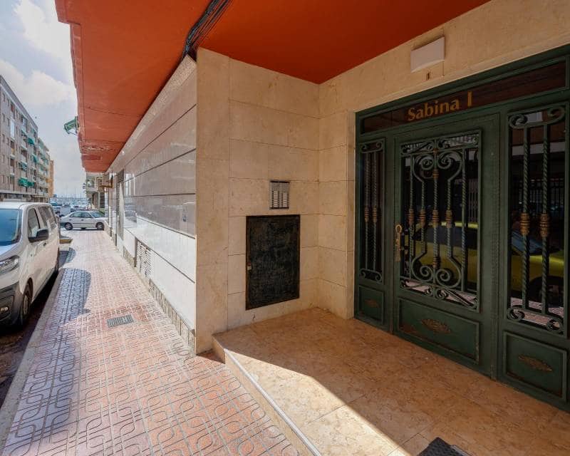3 Zimmer Penthouse zu verkaufen in Torrevieja - 225.000 € (Ref: 9996247)