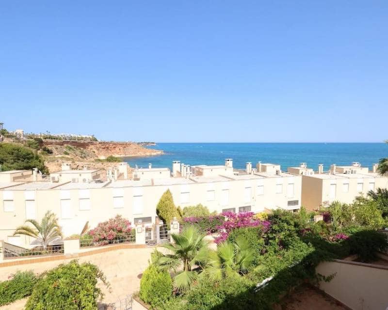 3 soveværelse Byhus til salg i Orihuela Costa med swimmingpool garage - € 390.000 (Ref: 9997534)