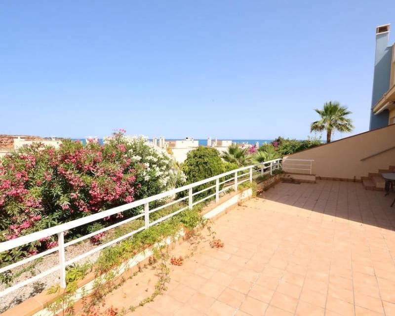 3 soveværelse Byhus til salg i Orihuela Costa med swimmingpool garage - € 390.000 (Ref: 9997534)