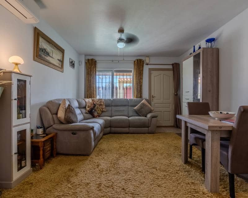 Chalet de 3 habitaciones en Puerto de Mazarron en venta - 250.000 € (Ref: 9997535)