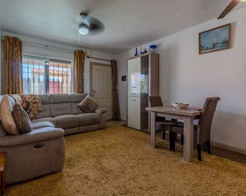 Chalet de 3 habitaciones en Puerto de Mazarron en venta - 250.000 € (Ref: 9997535)