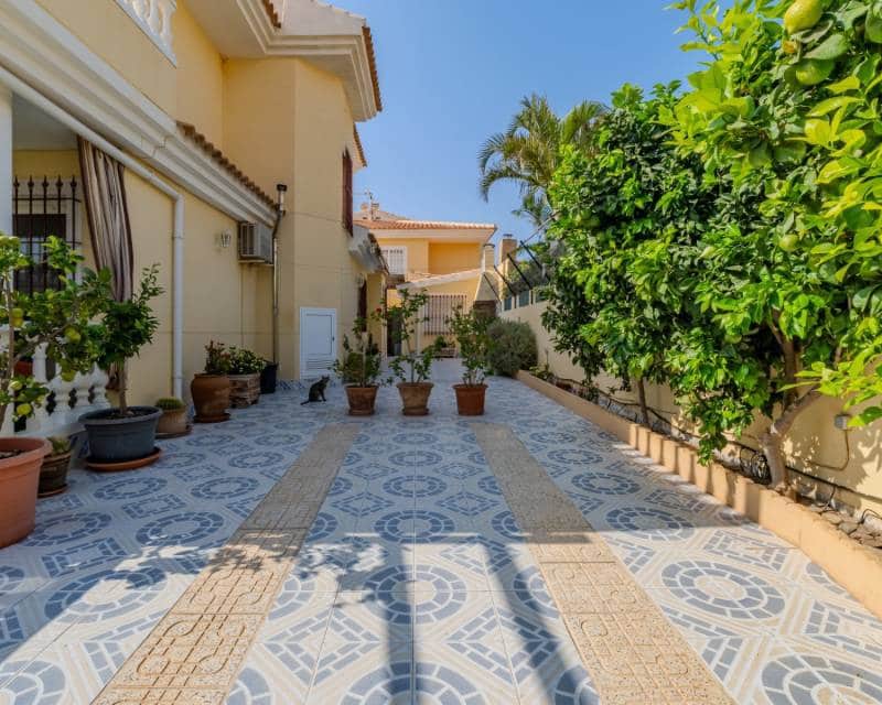 Chalet de 3 habitaciones en Puerto de Mazarron en venta - 250.000 € (Ref: 9997535)