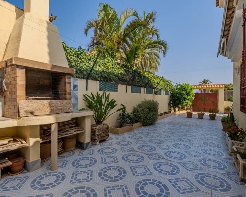 Chalet de 3 habitaciones en Puerto de Mazarron en venta - 250.000 € (Ref: 9997535)