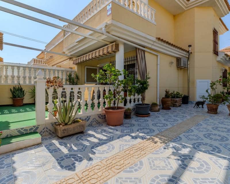 Chalet de 3 habitaciones en Puerto de Mazarron en venta - 250.000 € (Ref: 9997535)