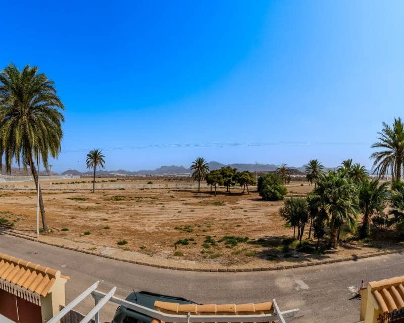 Chalet de 3 habitaciones en Puerto de Mazarron en venta - 250.000 € (Ref: 9997535)