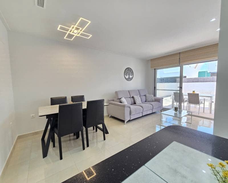 3 camera da letto Villa in vendita in Dona Pepa con piscina - 395.000 € (Rif: 9997536)