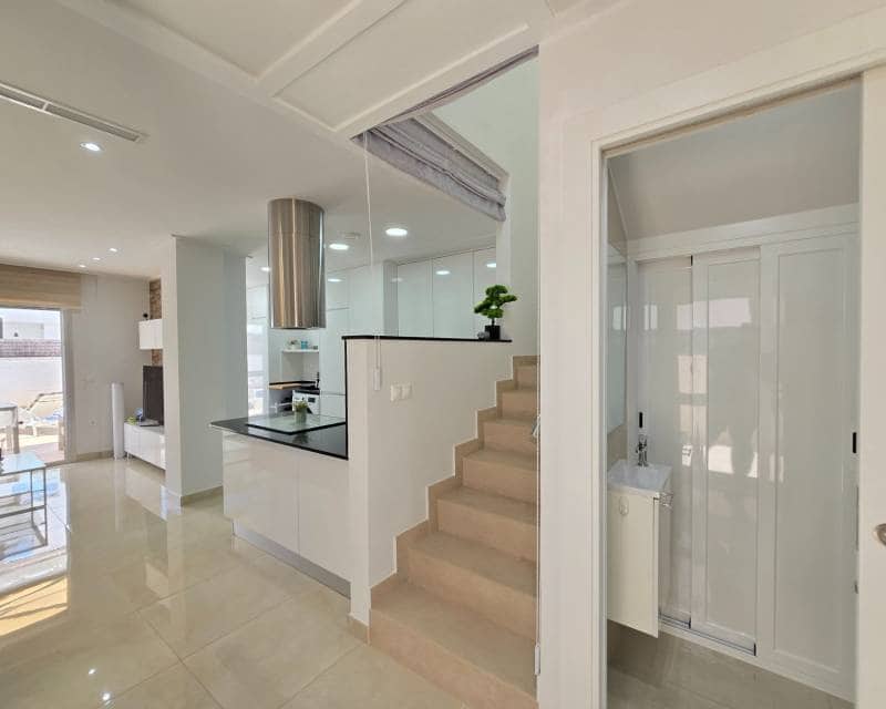3 camera da letto Villa in vendita in Dona Pepa con piscina - 395.000 € (Rif: 9997536)