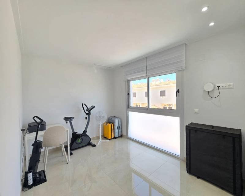 3 camera da letto Villa in vendita in Dona Pepa con piscina - 395.000 € (Rif: 9997536)
