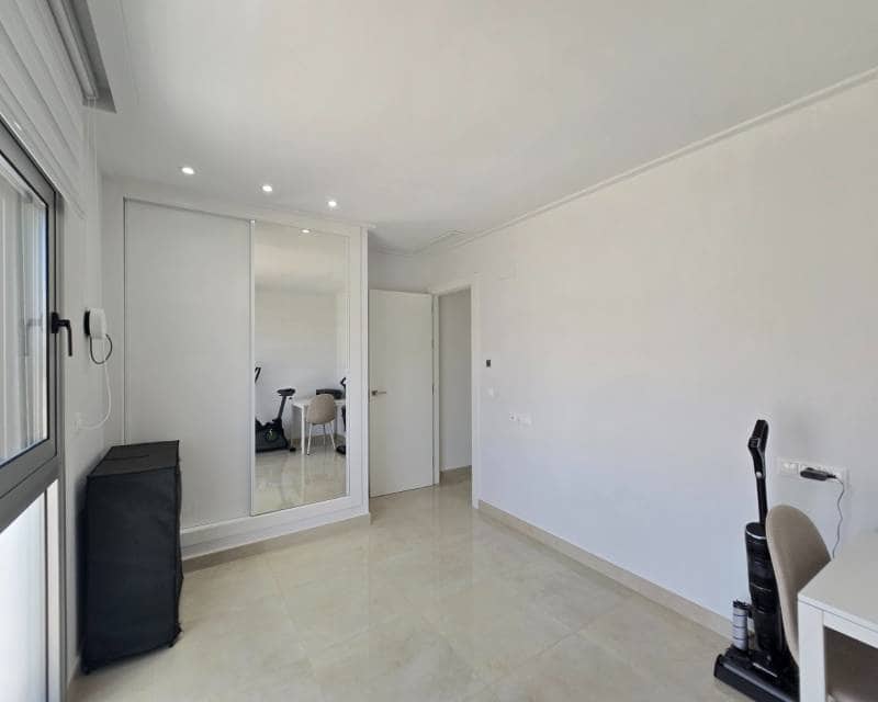 3 camera da letto Villa in vendita in Dona Pepa con piscina - 395.000 € (Rif: 9997536)