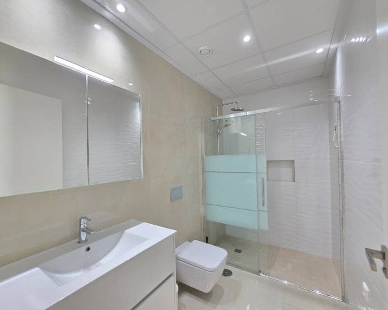 3 camera da letto Villa in vendita in Dona Pepa con piscina - 395.000 € (Rif: 9997536)