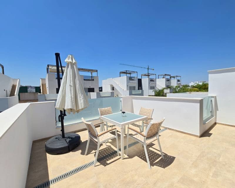 3 camera da letto Villa in vendita in Dona Pepa con piscina - 395.000 € (Rif: 9997536)