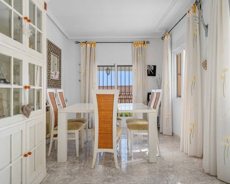 4 sypialnia Willa na sprzedaż w La Marquesa z basenem - 399 000 € (Ref: 9997537)