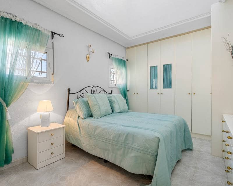 4 sypialnia Willa na sprzedaż w La Marquesa z basenem - 399 000 € (Ref: 9997537)
