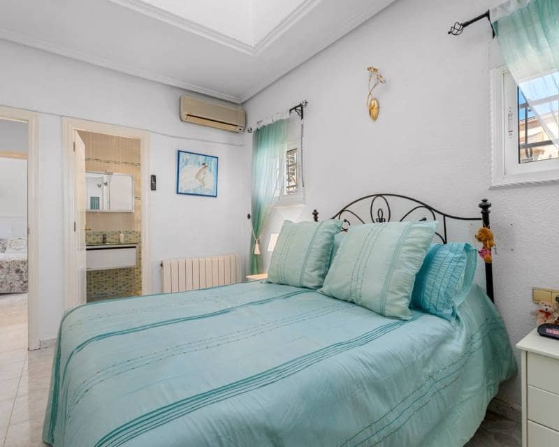 4 sypialnia Willa na sprzedaż w La Marquesa z basenem - 399 000 € (Ref: 9997537)