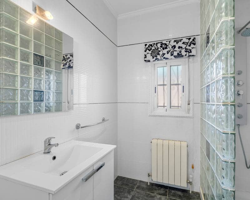 4 sypialnia Willa na sprzedaż w La Marquesa z basenem - 399 000 € (Ref: 9997537)