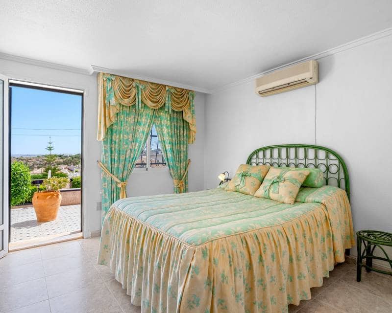 4 sypialnia Willa na sprzedaż w La Marquesa z basenem - 399 000 € (Ref: 9997537)