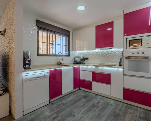 3 soveværelse Villa til salg i Parque Acuático - Sector 25, Torrevieja med swimmingpool - € 305.000 (Ref: 9997651)