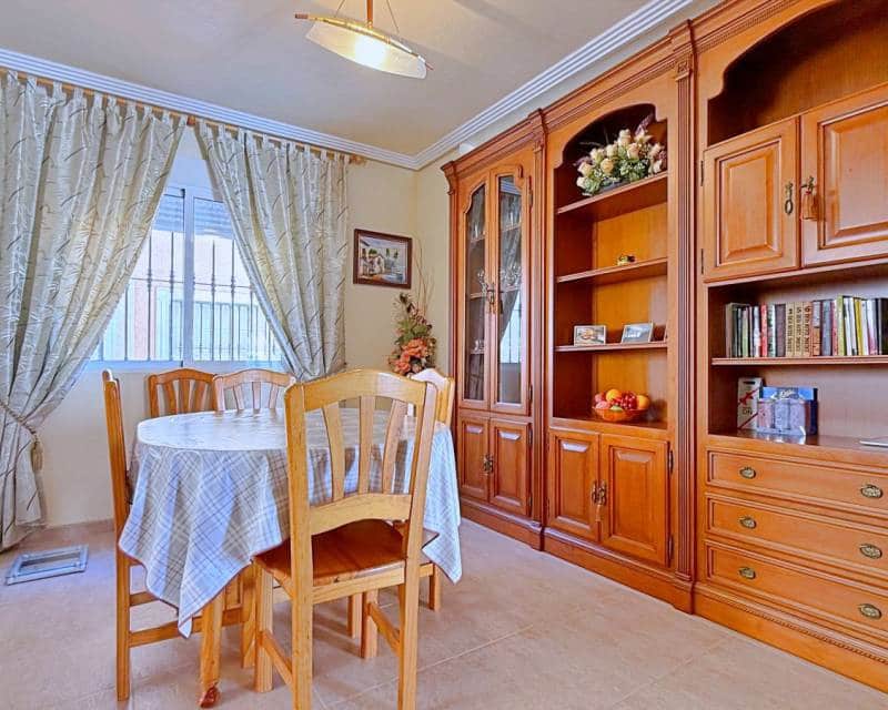 4 slaapkamer Villa te koop in Orihuela Costa - € 379.000 (Ref: 9997653)