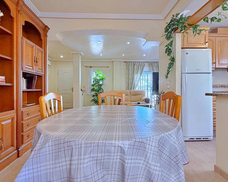 4 slaapkamer Villa te koop in Orihuela Costa - € 379.000 (Ref: 9997653)