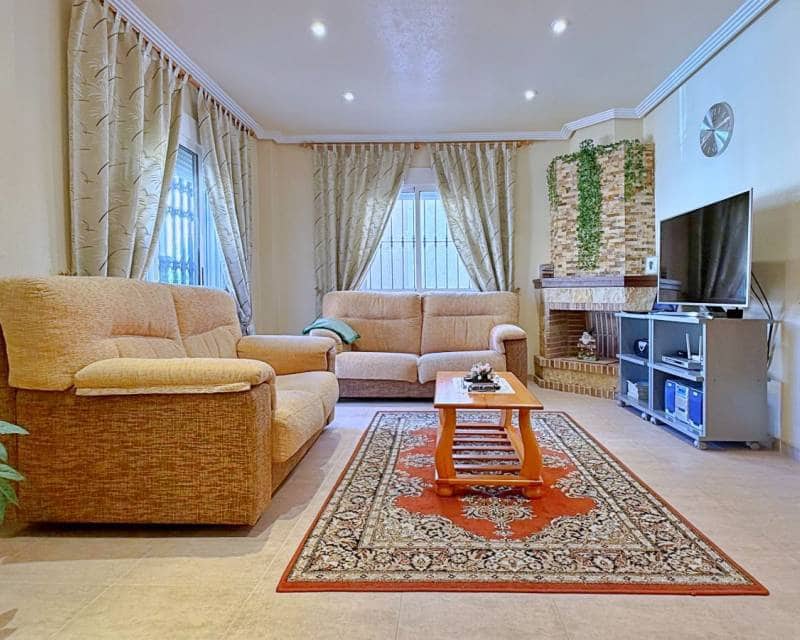 4 slaapkamer Villa te koop in Orihuela Costa - € 379.000 (Ref: 9997653)
