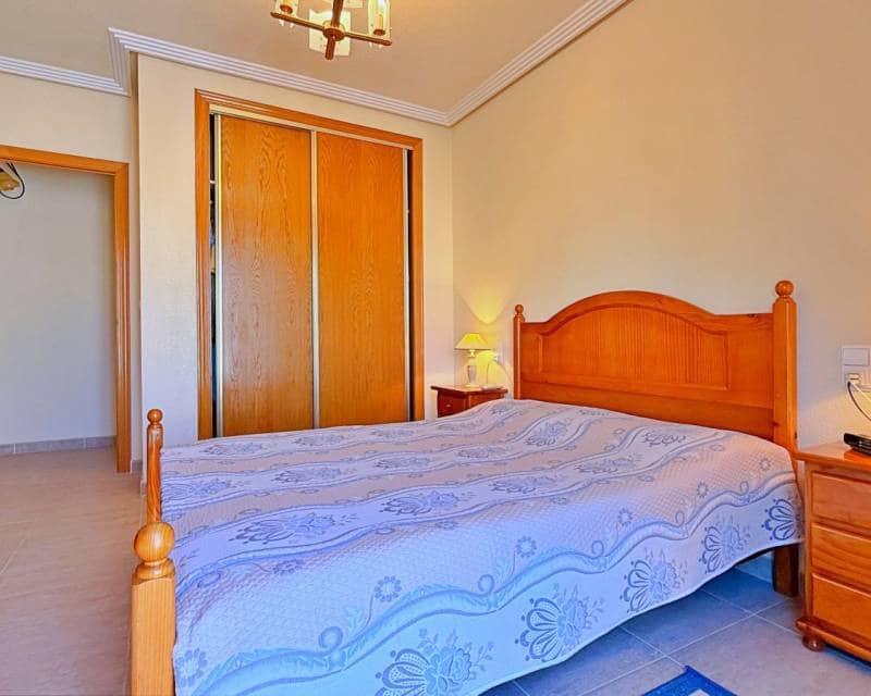 4 slaapkamer Villa te koop in Orihuela Costa - € 379.000 (Ref: 9997653)