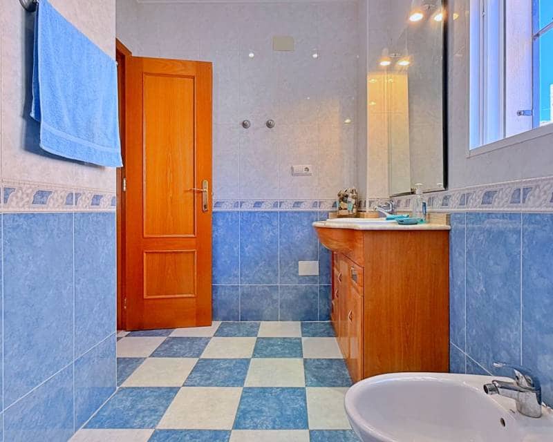 4 slaapkamer Villa te koop in Orihuela Costa - € 379.000 (Ref: 9997653)