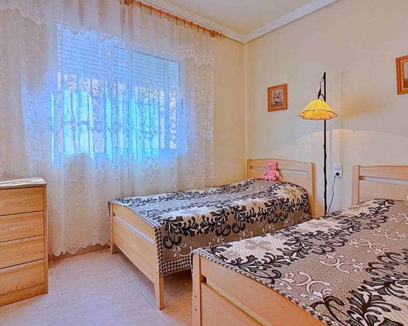 4 slaapkamer Villa te koop in Orihuela Costa - € 379.000 (Ref: 9997653)