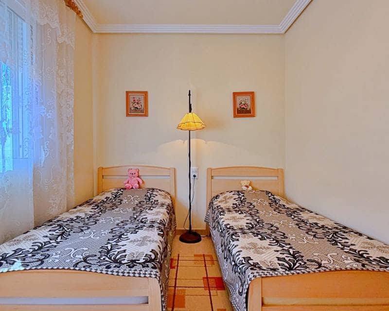 4 slaapkamer Villa te koop in Orihuela Costa - € 379.000 (Ref: 9997653)