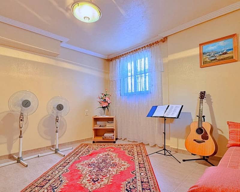 4 slaapkamer Villa te koop in Orihuela Costa - € 379.000 (Ref: 9997653)