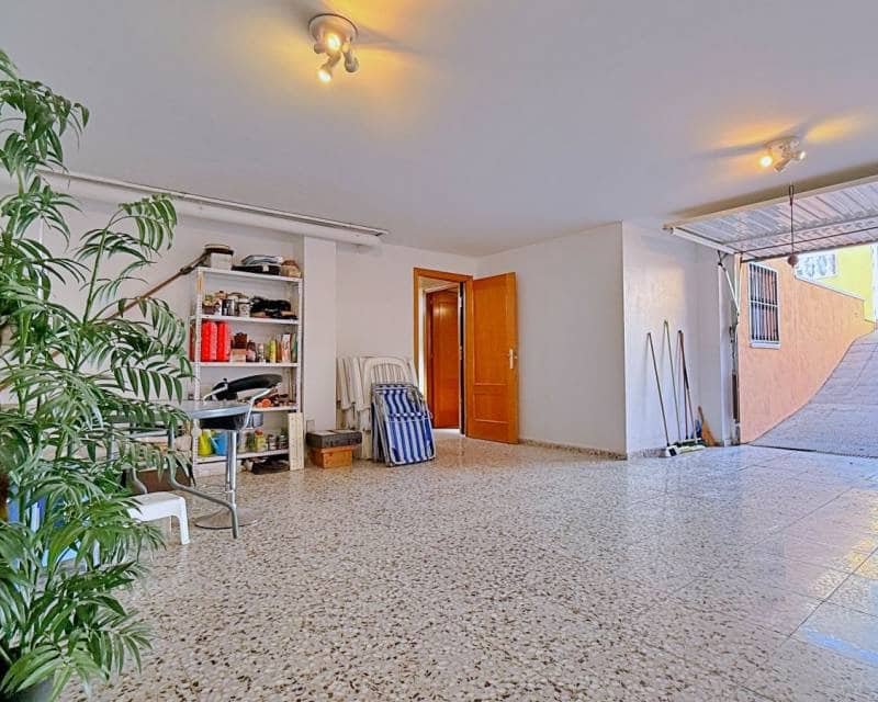 4 slaapkamer Villa te koop in Orihuela Costa - € 379.000 (Ref: 9997653)