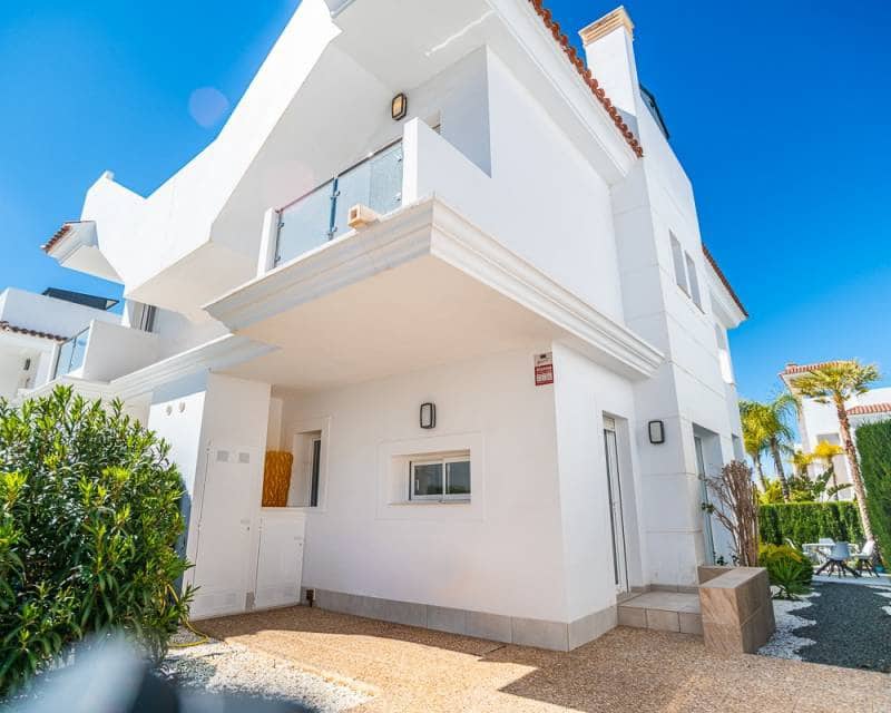 2 soverom Villa til salgs i Ciudad Quesada med svømmebasseng - € 390 000 (Ref: 9997654)