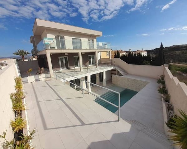 4 soveværelse Villa til salg i Monte y Mar, Santa Pola med swimmingpool - € 579.000 (Ref: 9997900)